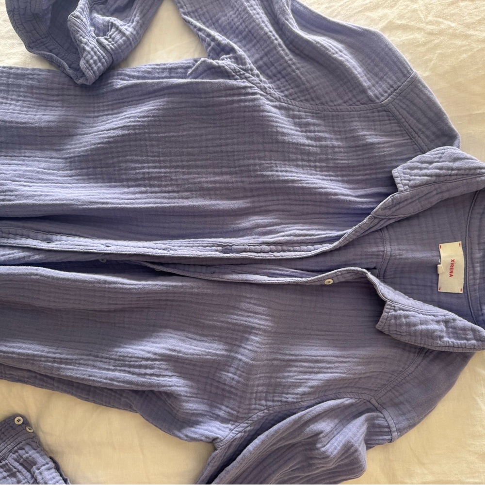 XiRENA Periwinkle Gauze shirt